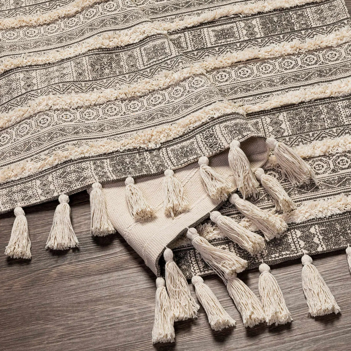 Hanslope Area Rug - Clearance by Boutique Rugs
