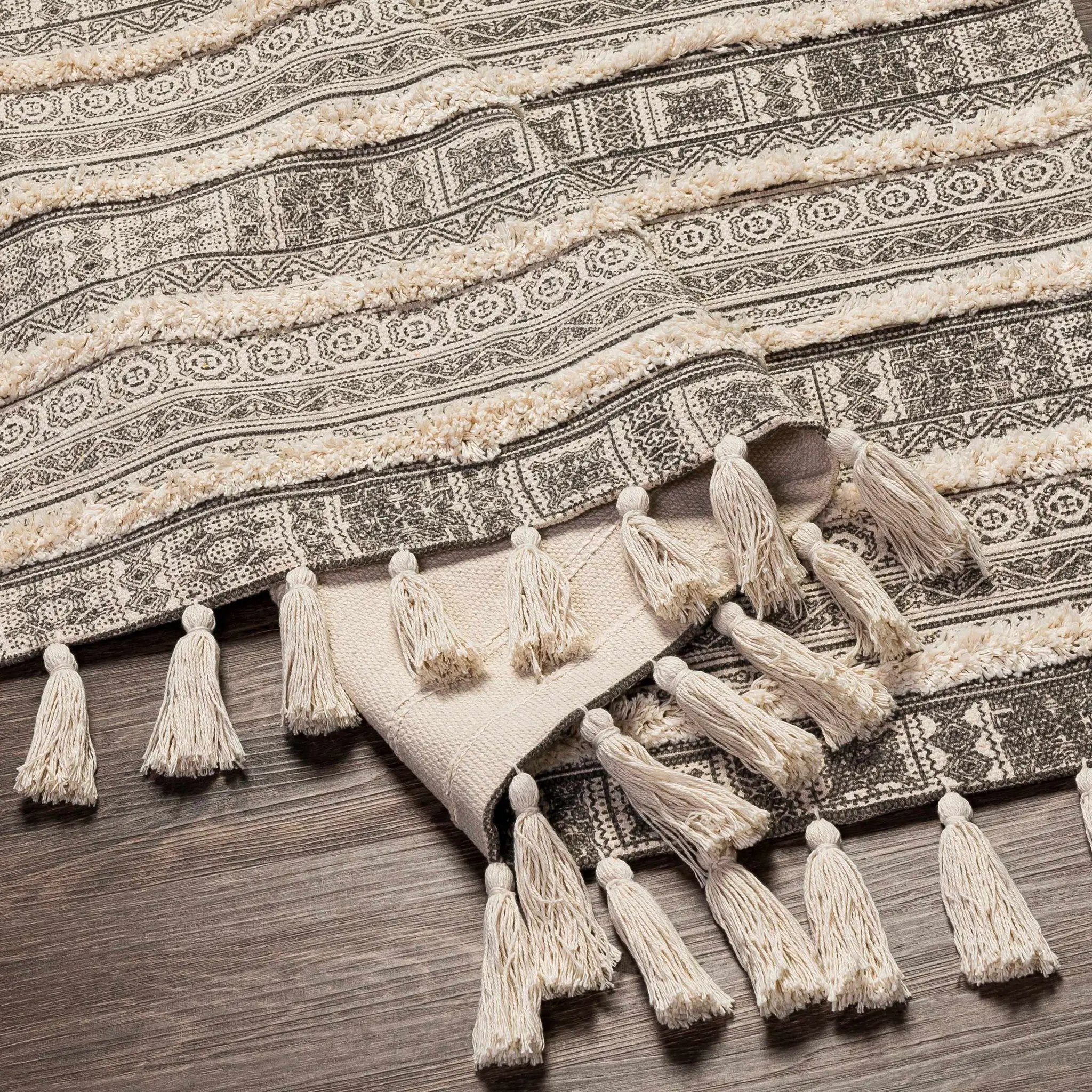 Hanslope Area Rug - Clearance by Boutique Rugs