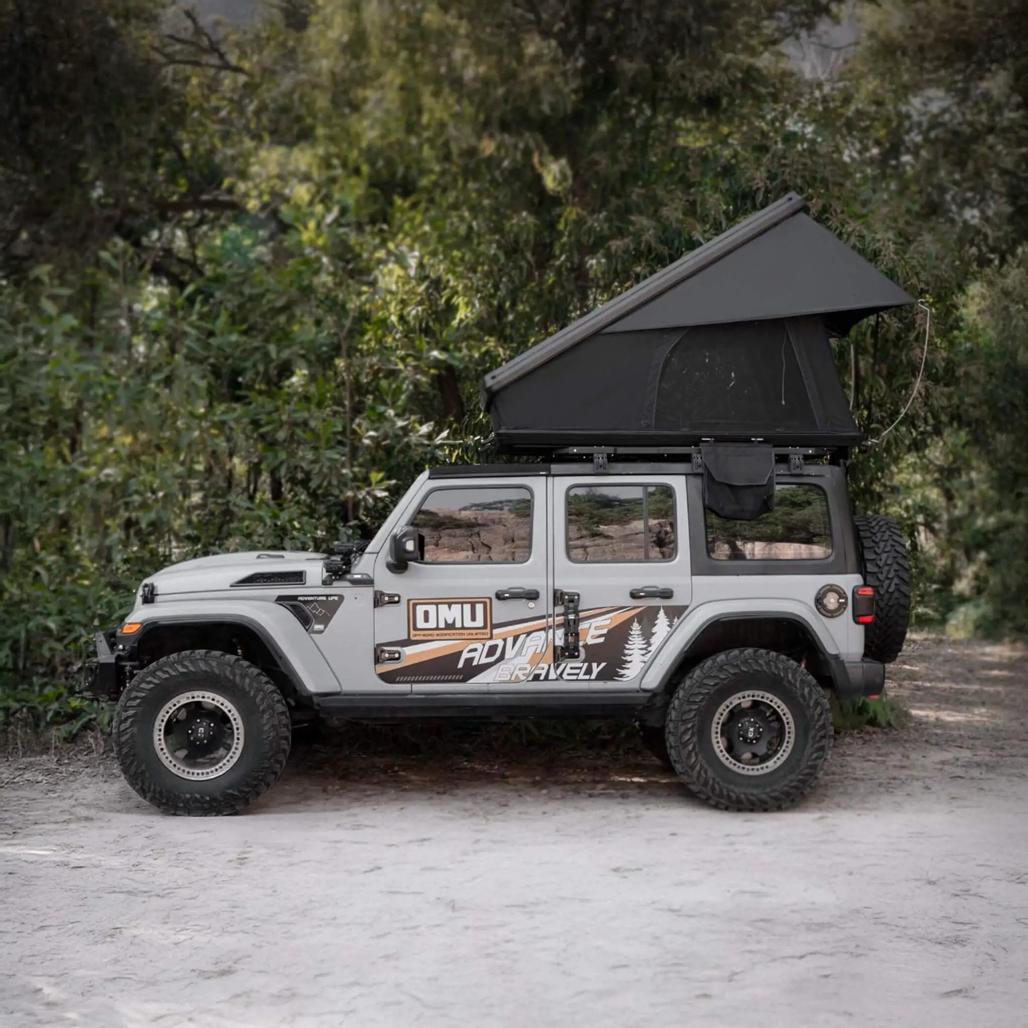 Trailora Altitude Heavy-Duty Hard-Shell Rooftop Tent With Ladder [2-3 Person] (SAK93120) by SAKSBY WHOLESALE