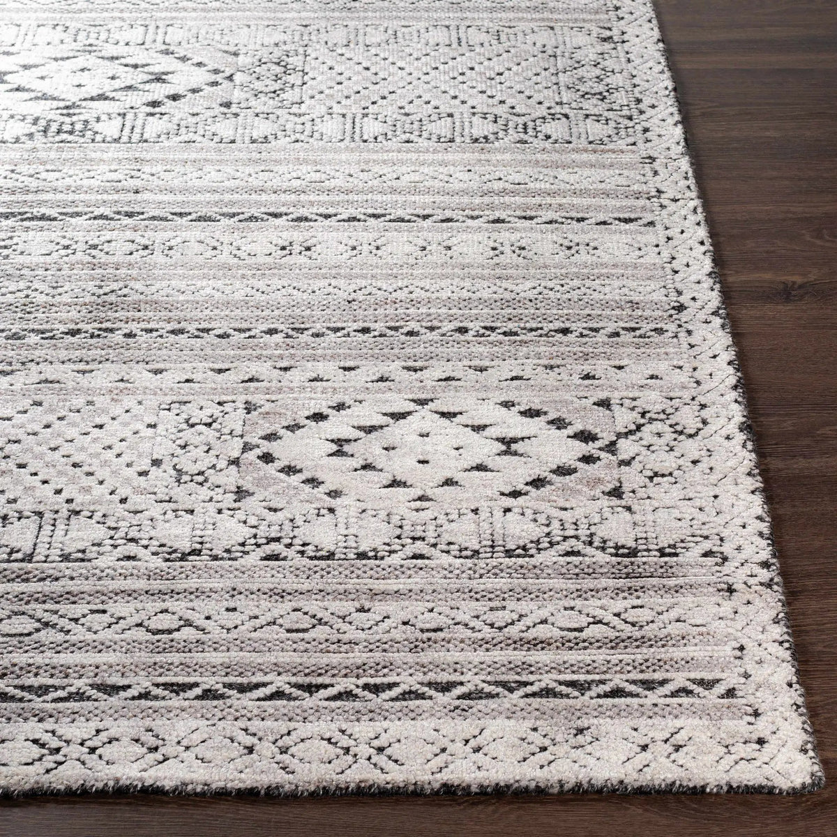 Hemyock Premium Wool&Viscose Carpet - Clearance, photo 4 of 10