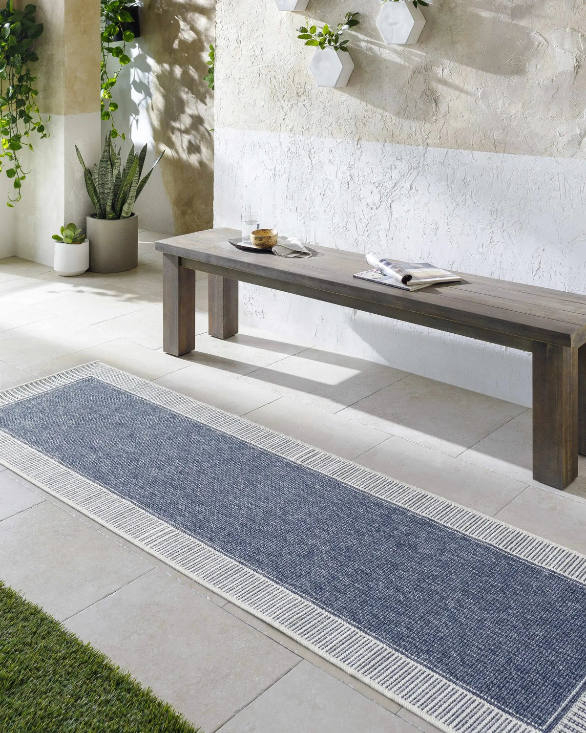 Hettick Indoor & Outdoor Rug - Clearance, installed in a room 2