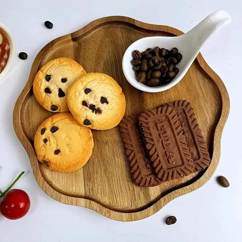 High-End Wooden Trays, Plum Blossom-Shaped Acacia Wood Trays, Creative Breakfast Trays, Suitable for Holding Cheese, Bread, Desserts, And Coffee, Perfect for Use in Kitchens, Restaurants, Parties, And Wedding Venues by House Of Avana