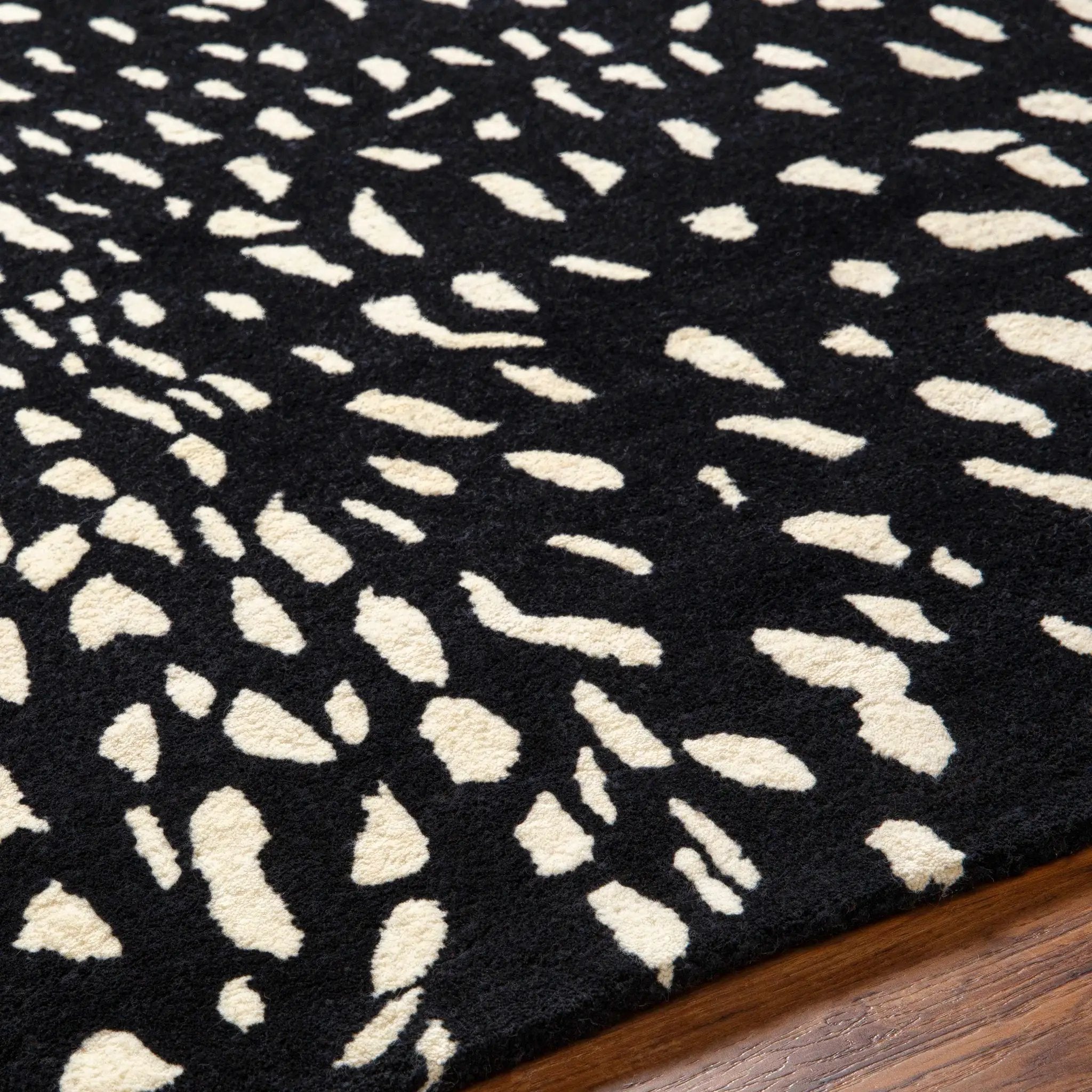 Athena Black Giraffe Print Wool Rug by Boutique Rugs