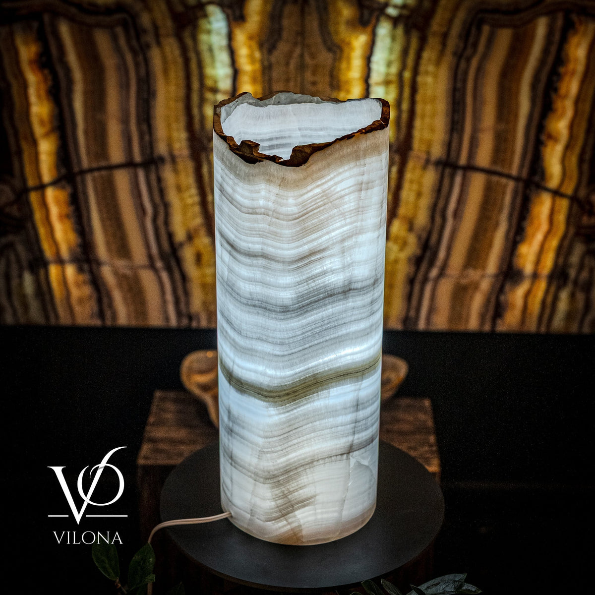 Ice Onyx Table Lamp (Live Edge #5), photo 3 of 5