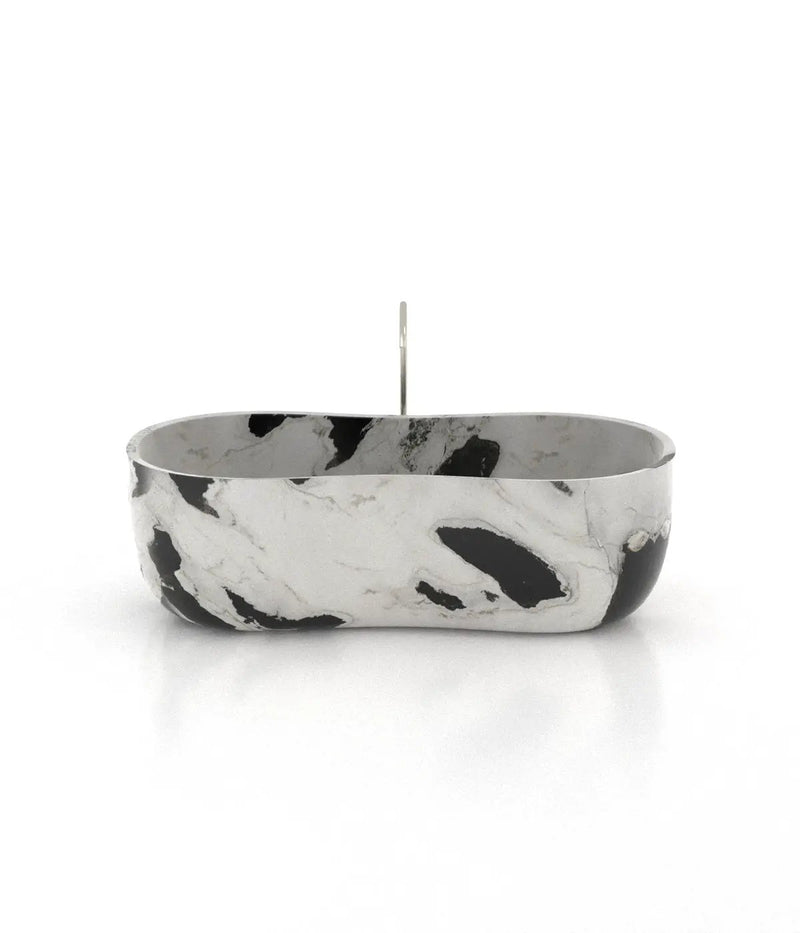 Infinity Bathtub by Zicana Boutique