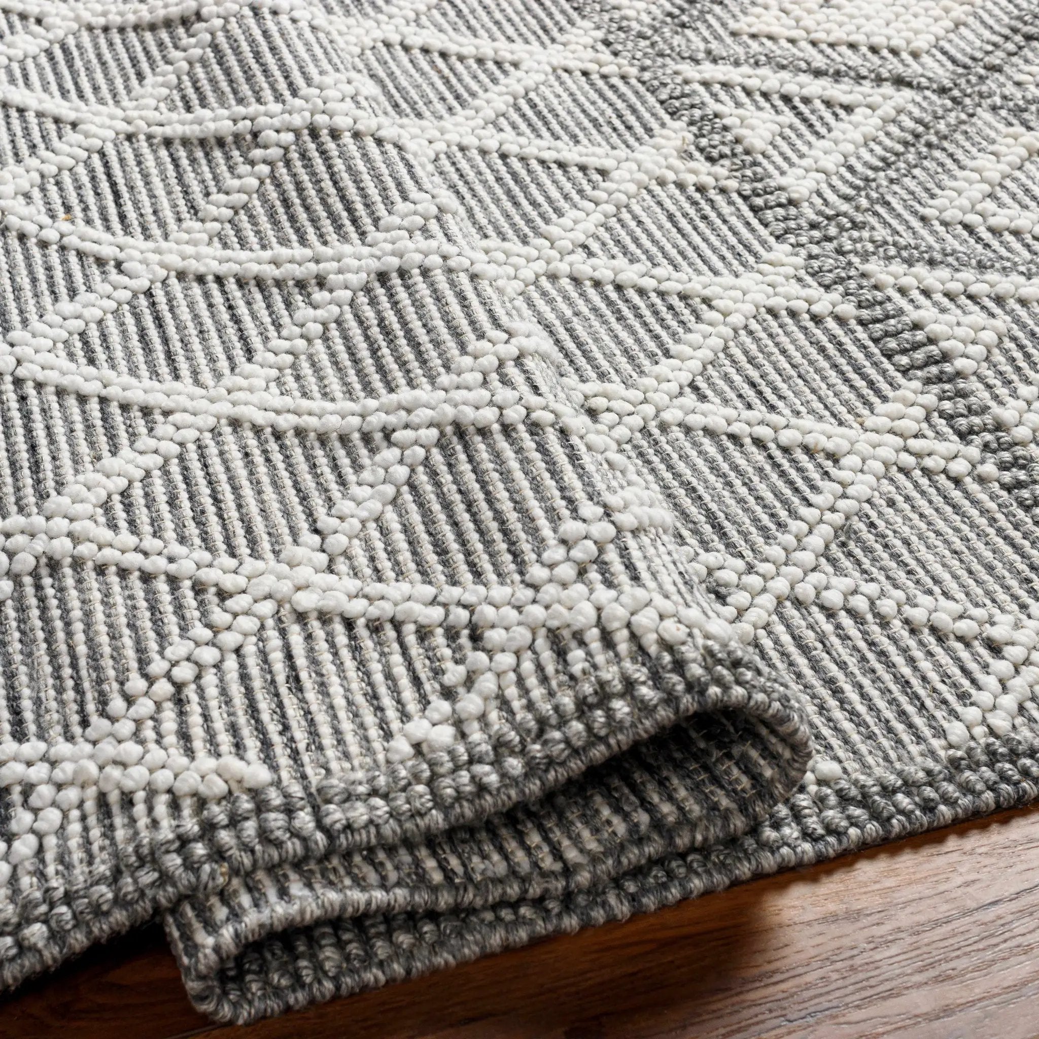 Jaya Area Rug - Clearance by Boutique Rugs