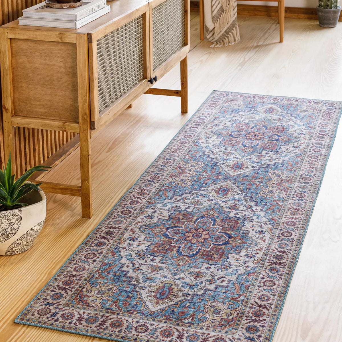 Kapaa Traditional Area Rug, installed in a room 3