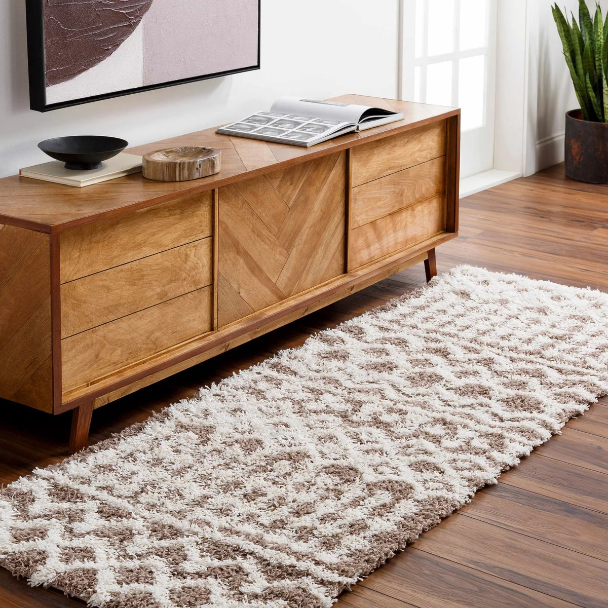 Kato Shag Area Rug, installed in a room 3