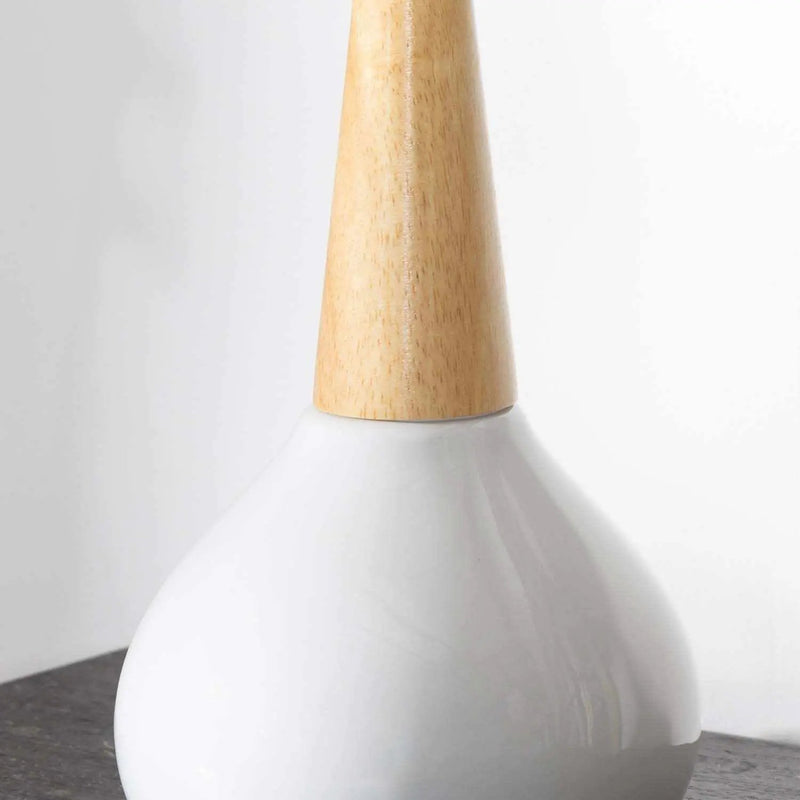 Baugo White Ceramic Table Lamp by Boutique Rugs