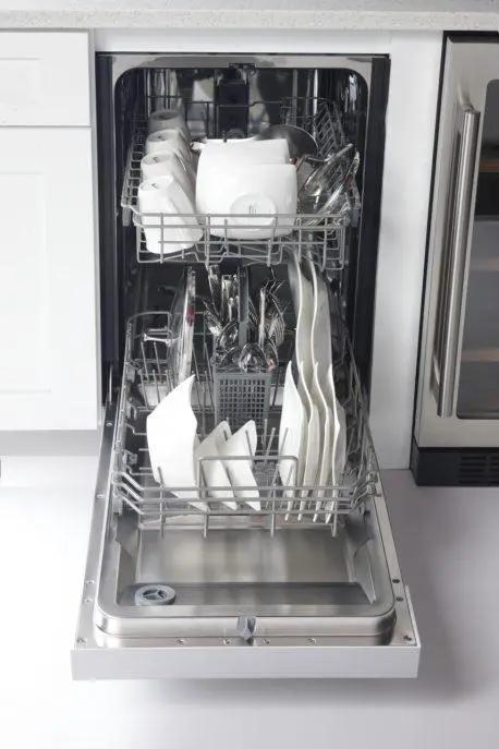 Kucht 18″ Dishwasher, Front Control, Stainless Steel Tub, K7740D by Farmhouse Kitchen and Bath