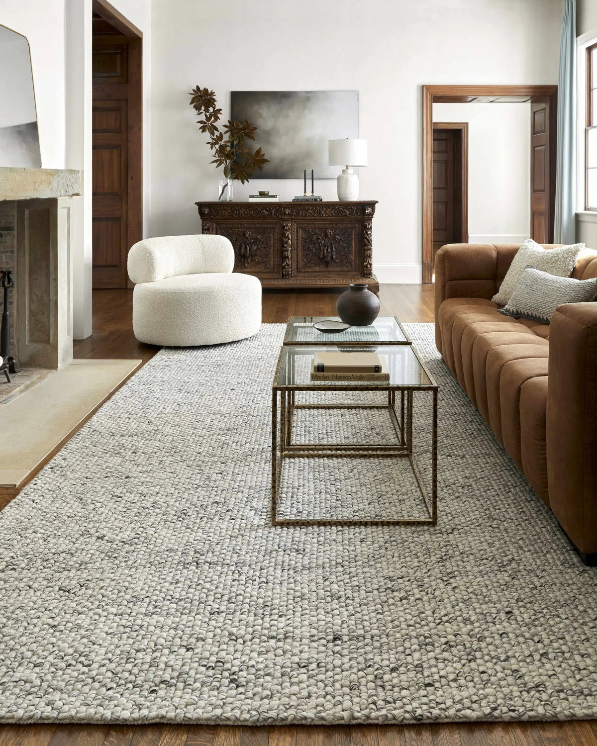 Lucerne LNE-1001 Gray Wool Rug, installed in a room 2