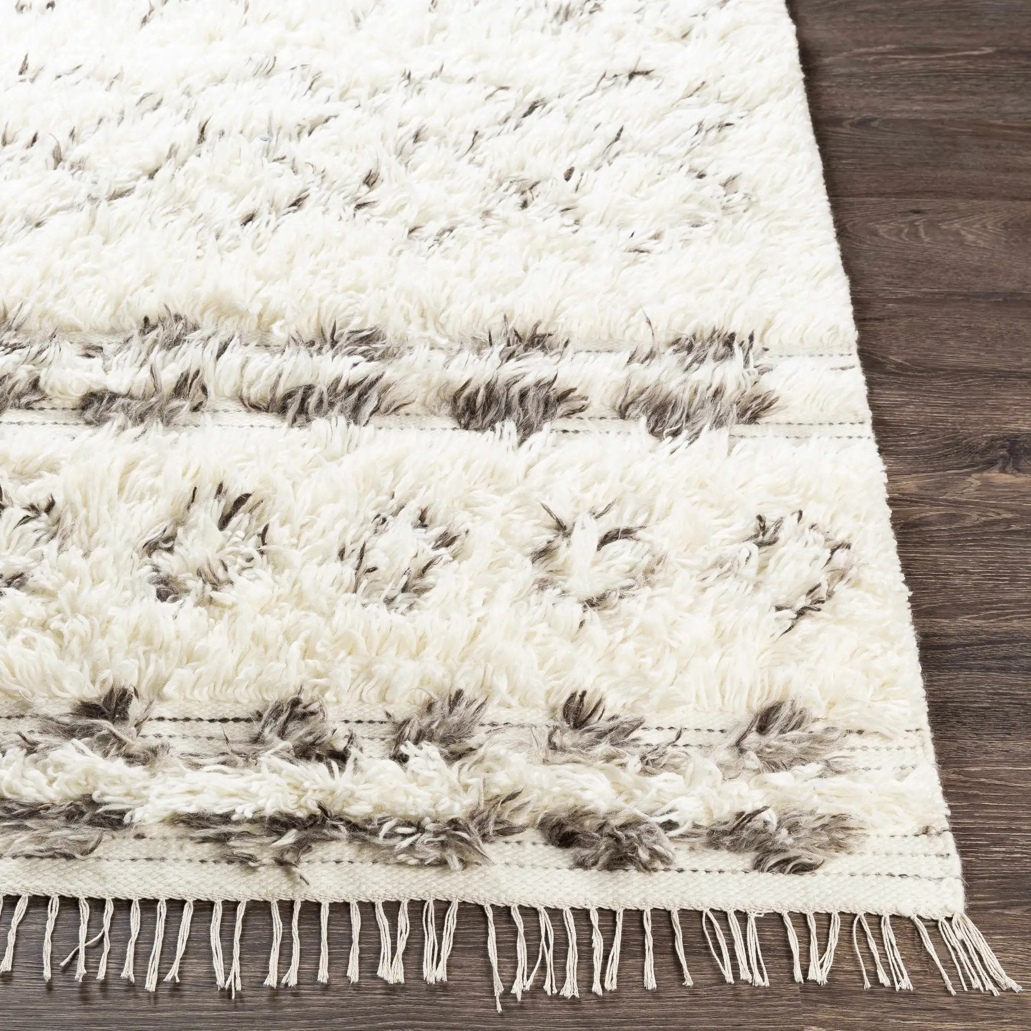 Lochwinnoch Area Rug - Clearance by Boutique Rugs