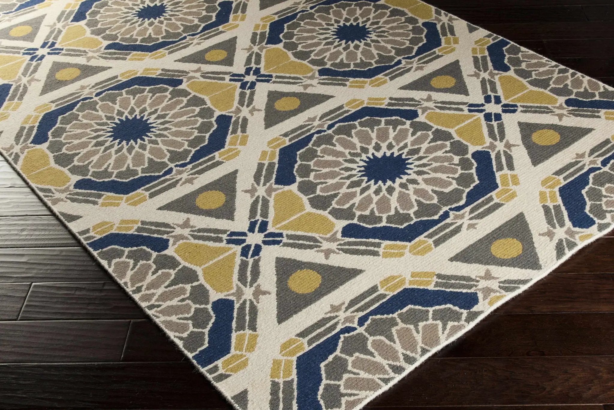 Mesena Area Rug - Clearance by Boutique Rugs