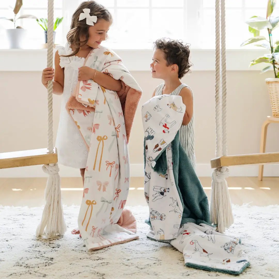 MINKY/LUSH TODDLER BLANKETS by HouseOfZazla