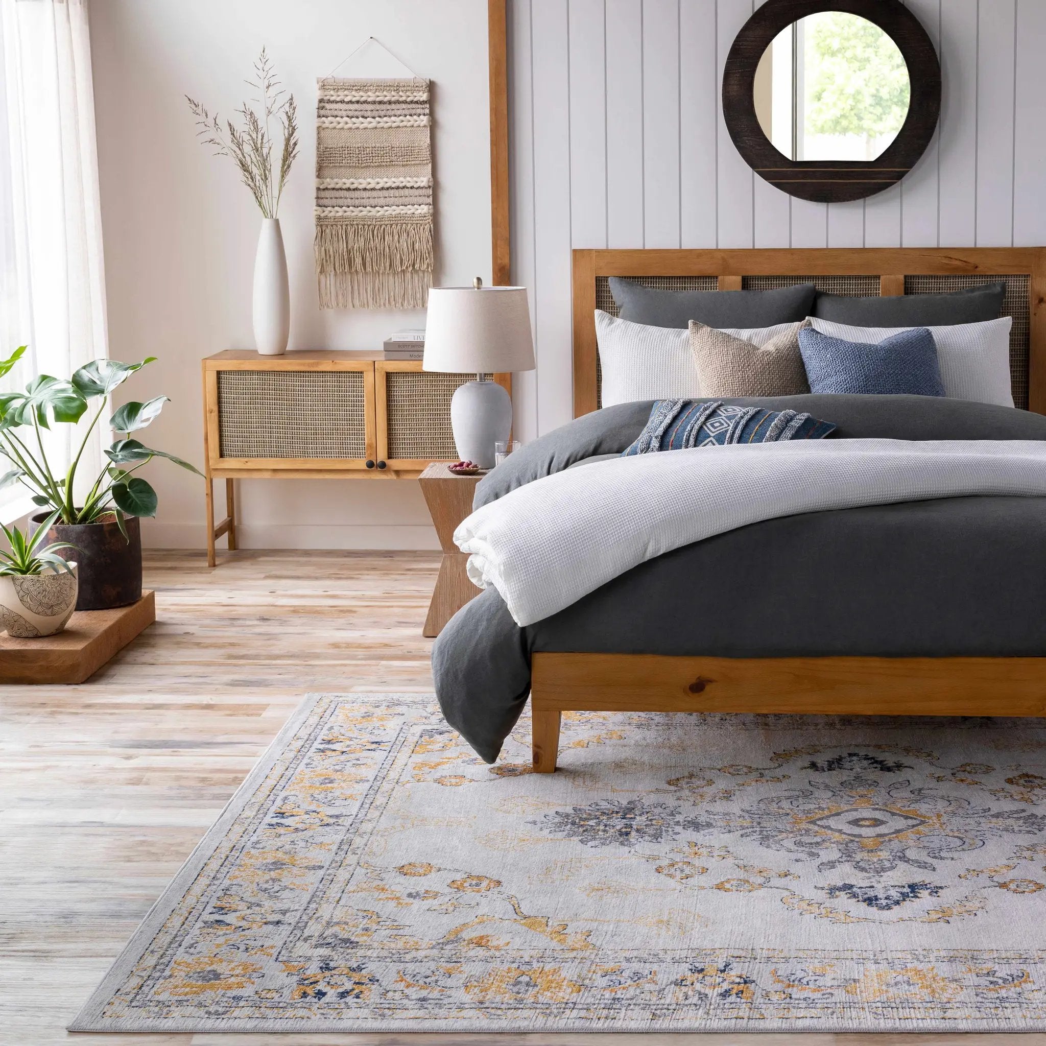 Mistley Area Rug by Boutique Rugs