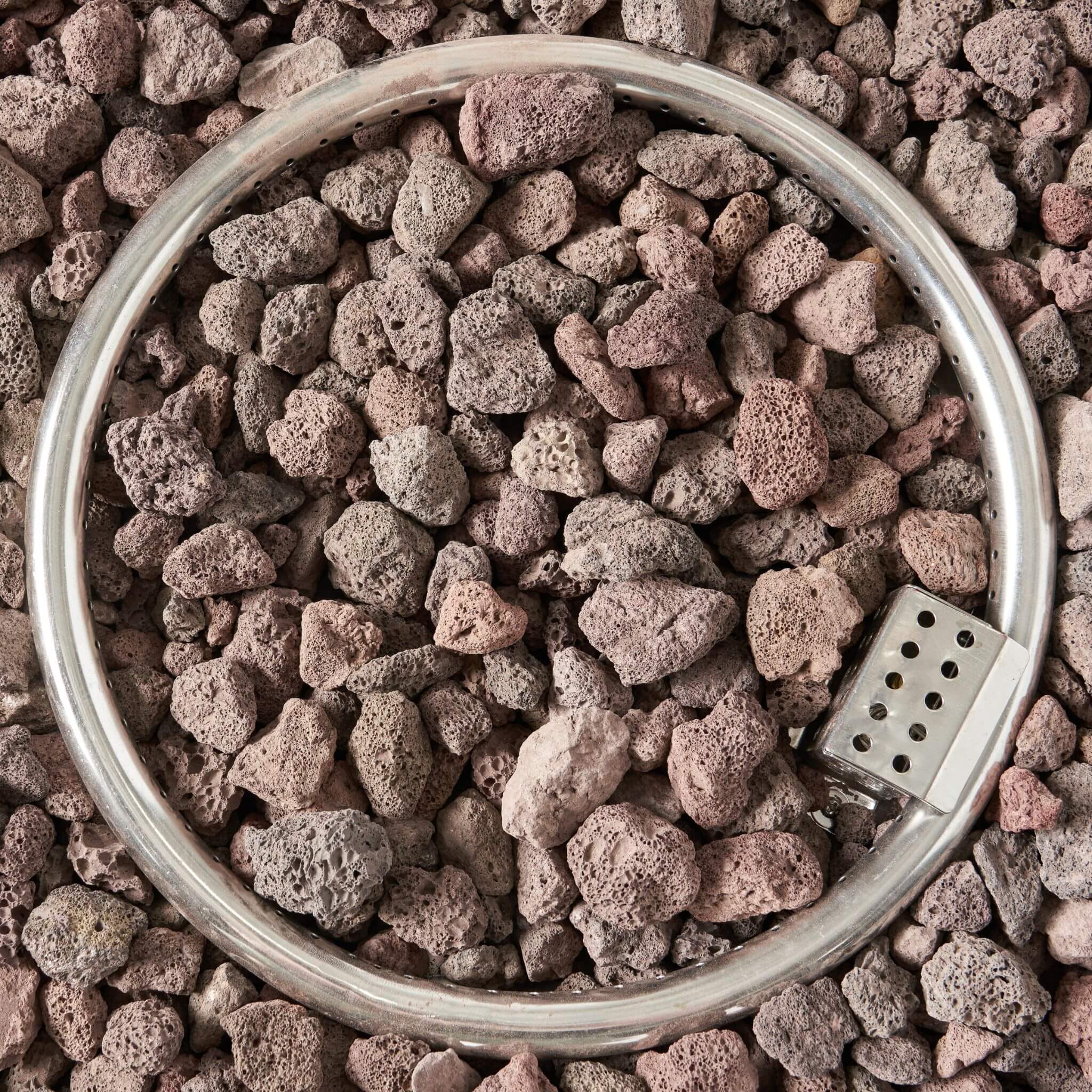 Alora Modern 32-Inch 40K BTU Round Iron Propane Fire Pit (SAK29102) by SAKSBY WHOLESALE