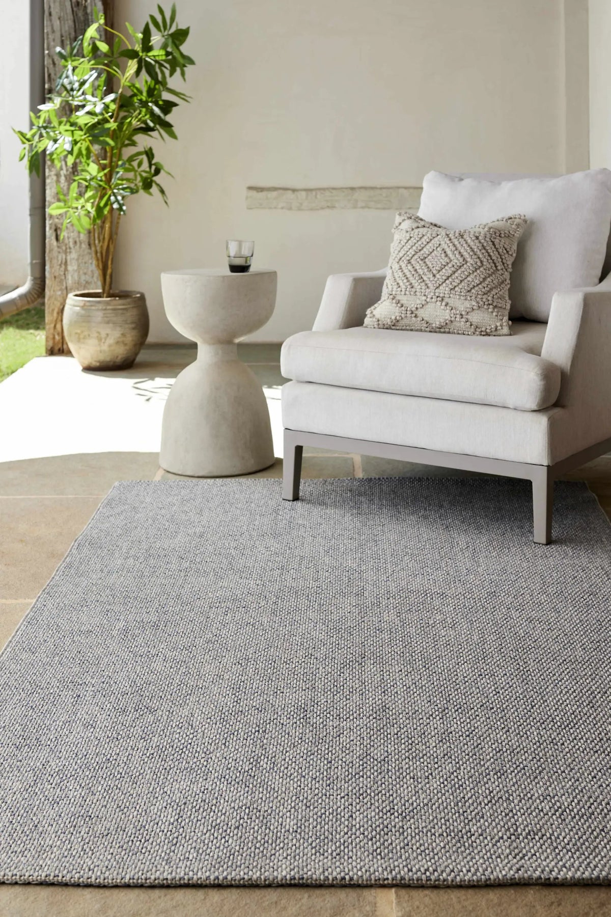 Birdie Outdoor Machine Woven Becki Owens x LIVABLISS BORD-2304 Area Rug, installed in a room 3