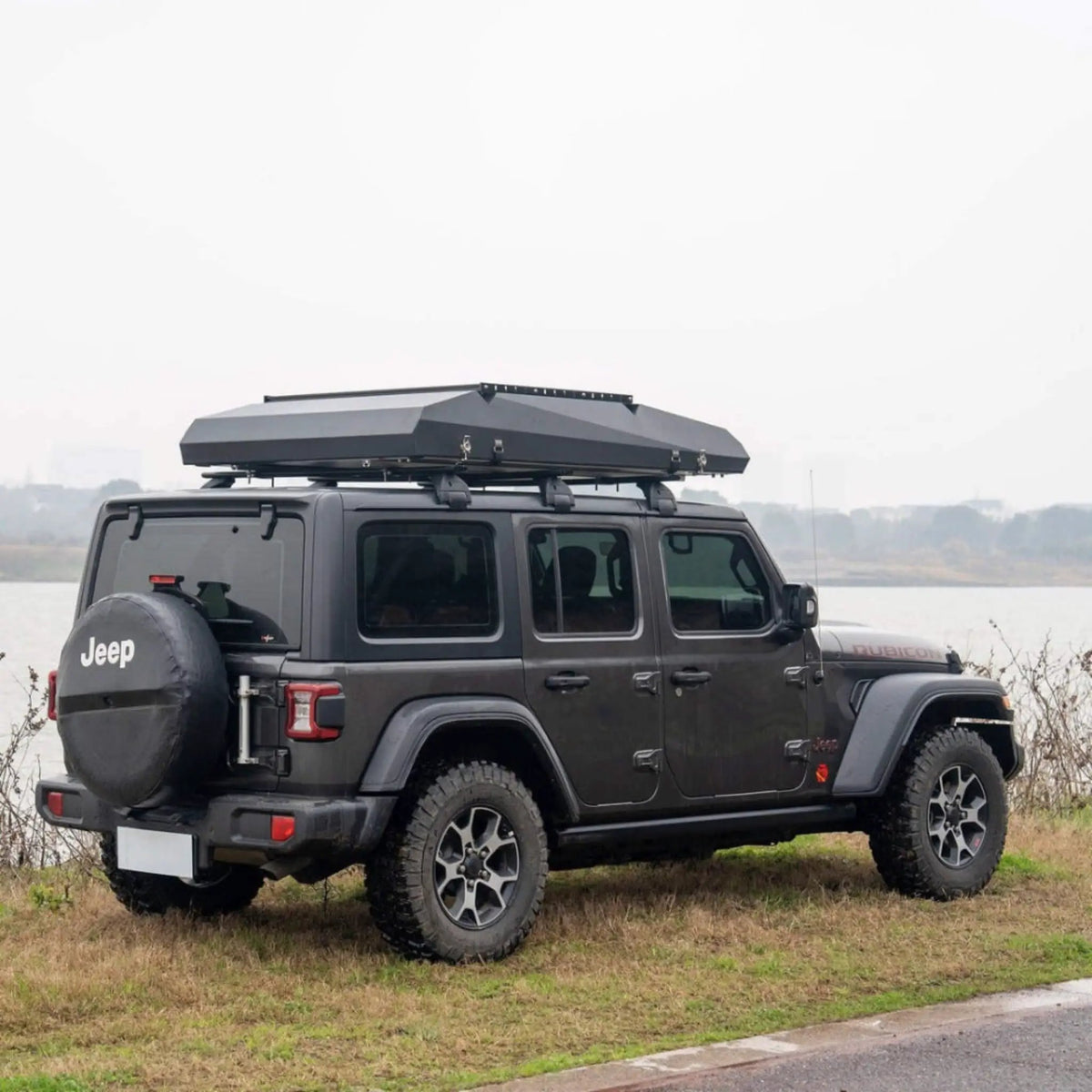 Naturnest Sirius 2 Premium 2XL 3-Person Clamshell Rooftop Tent (SAK91382) by SAKSBY WHOLESALE