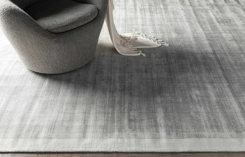 Niota Sheen Light Gray Premium Rug by Boutique Rugs