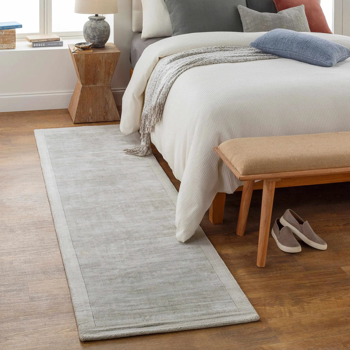 Niota Sheen Light Gray Premium Rug, installed in a room 2