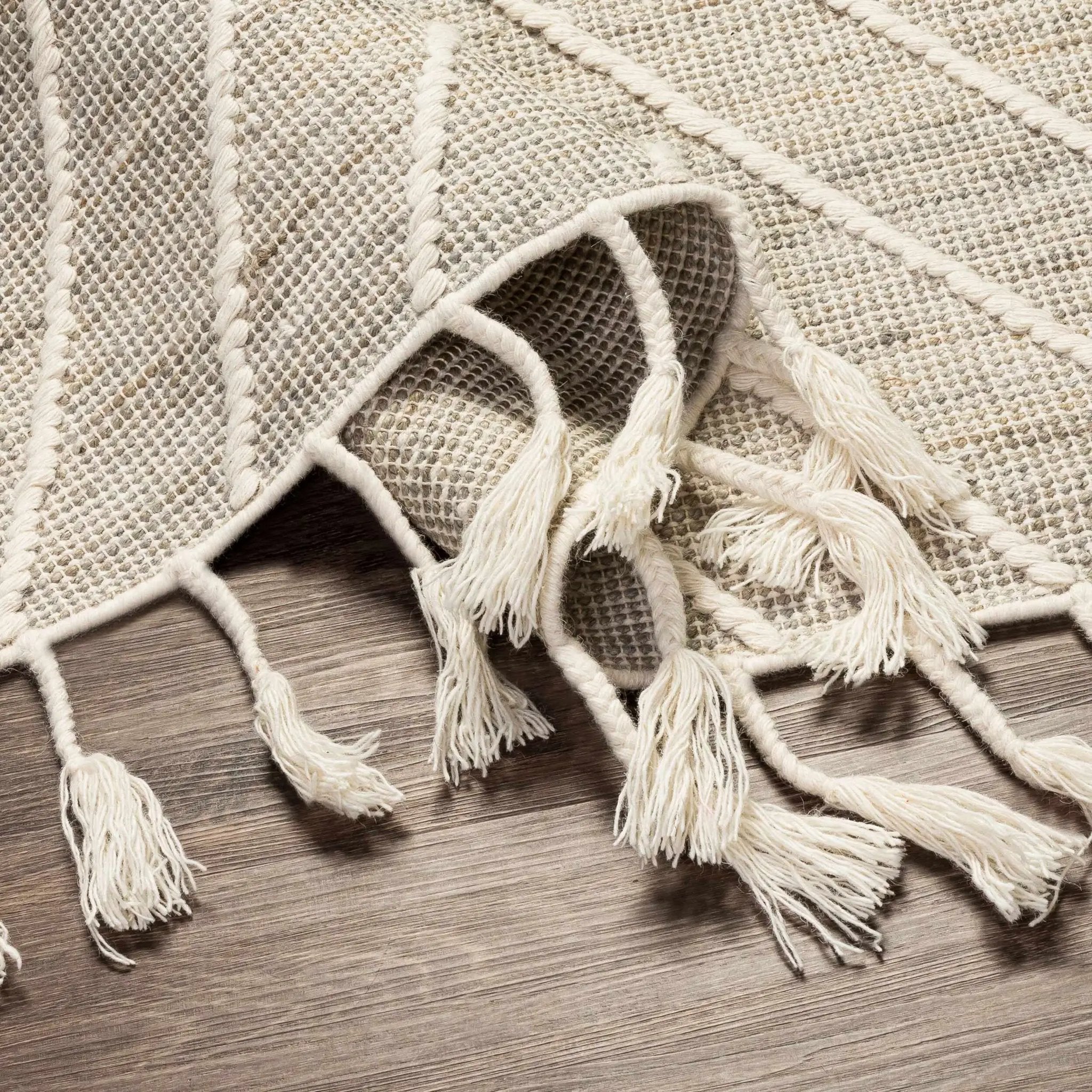 Marbletown Jute&Wool Blend Rug with Tassels - Clearance by Boutique Rugs
