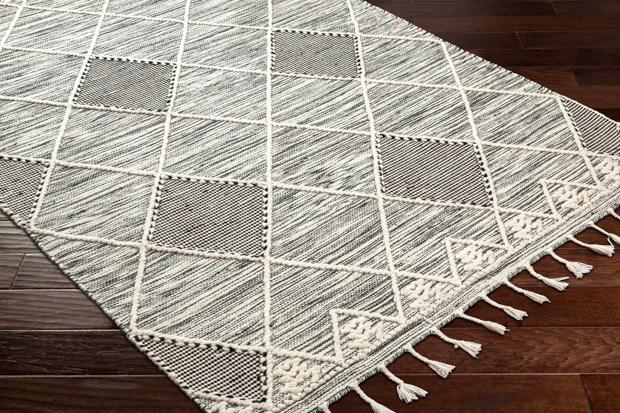 Mabua Tasseled Jute&Wool Rug - Clearance by Boutique Rugs
