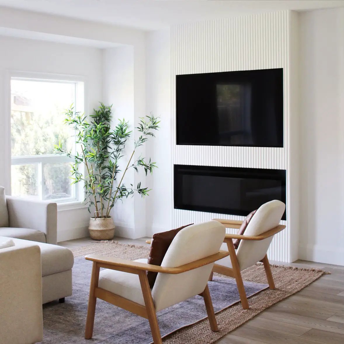 Paintable Ribbed Wall Panels by andor willow