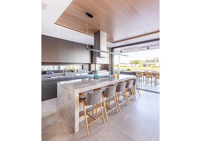 Perla Venato Polished Quartzite Slab Random room scene 4