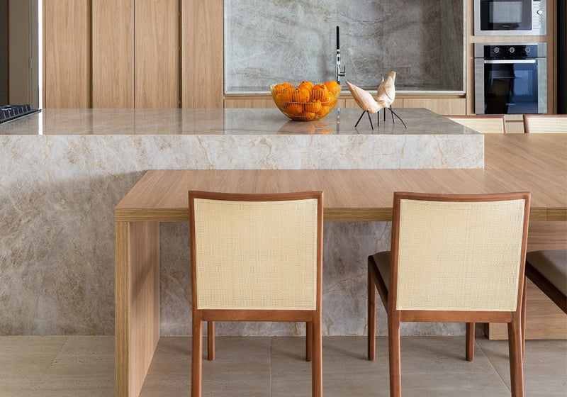 Perla Venato Polished Quartzite Slab Random room scene 7