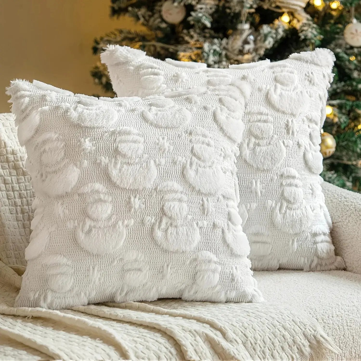 Plush Christmas Pillow Covers 45.72x45.72 cm - Green/Red/Golden Lace-Like Patterns, Zippered by House Of Avana