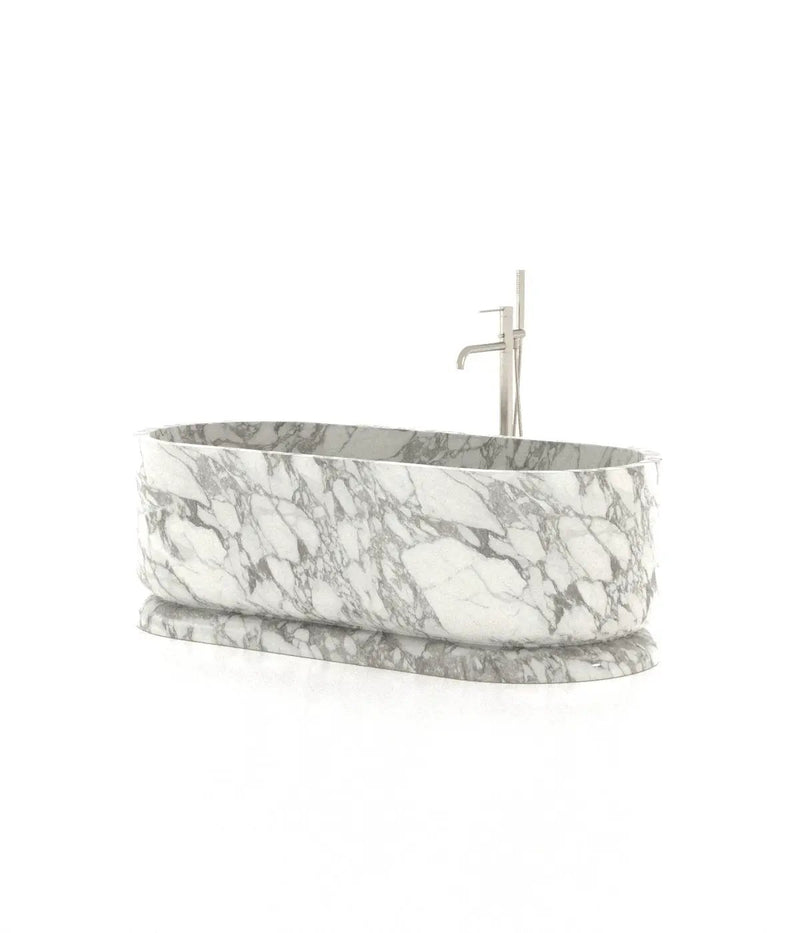 Queen Elizabeth Bathtub by Zicana Boutique