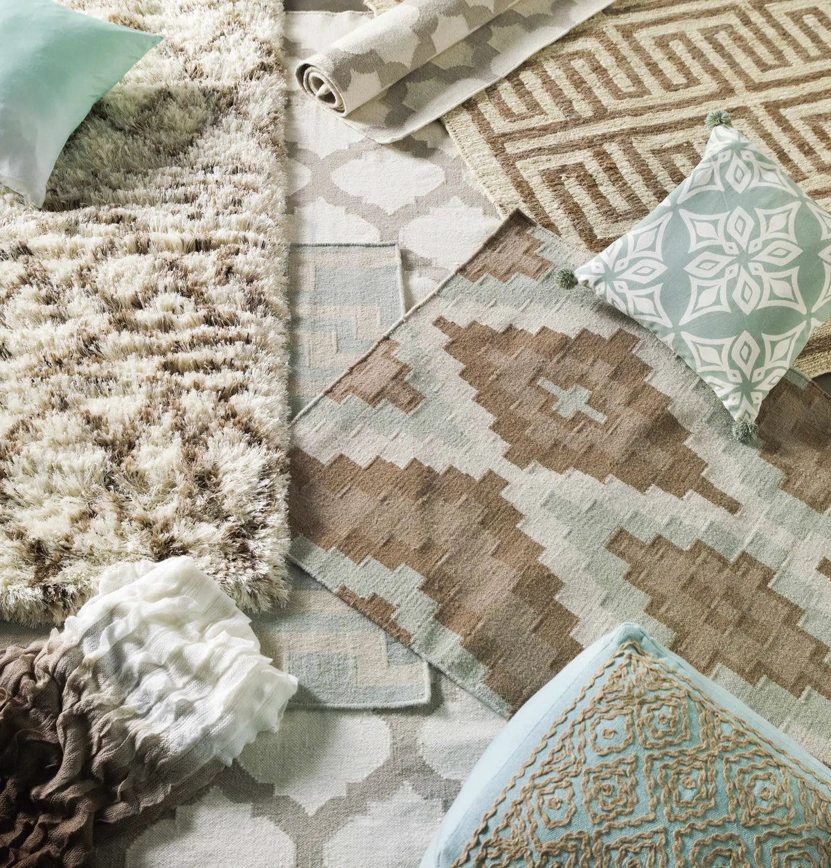 Banks Ivory/Gray Trellis Wool Rug - Clearance, photo 3 of 10
