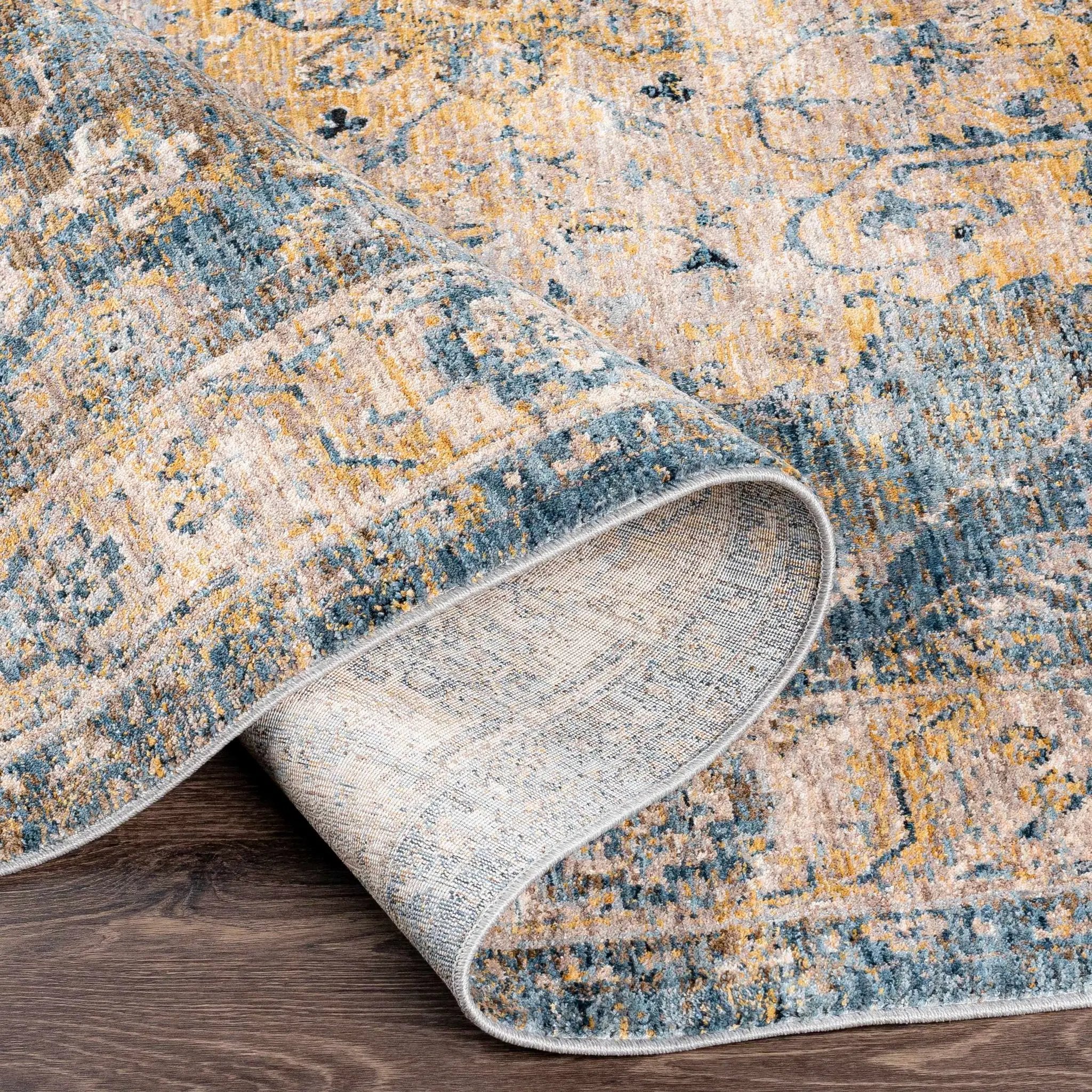 Rhoose Traditional Area Rug by Boutique Rugs