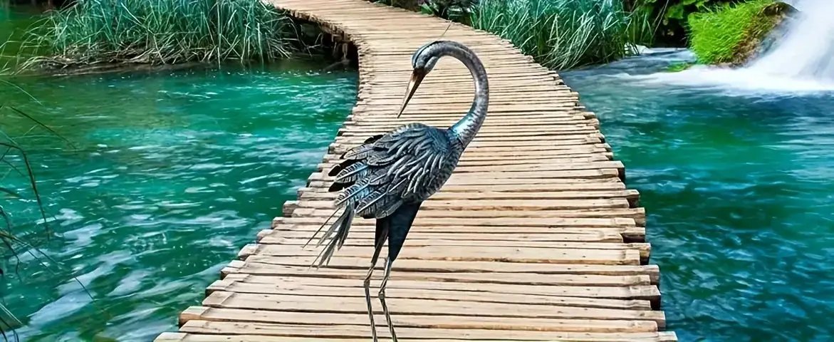 Modern Blue Heron Garden Statue for Outdoor & Patio Decor by House Of Avana
