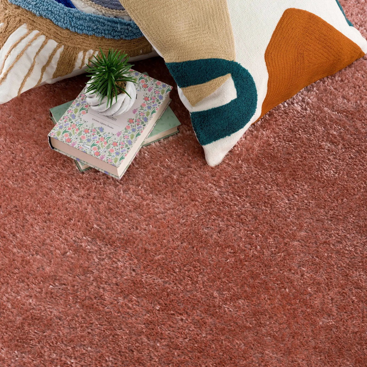 Rosava Dusty Pink Subtle Wavy Abstract Modern Minimalist Polyester Machine Woven Area Rug - Clearance, photo 11 of 14
