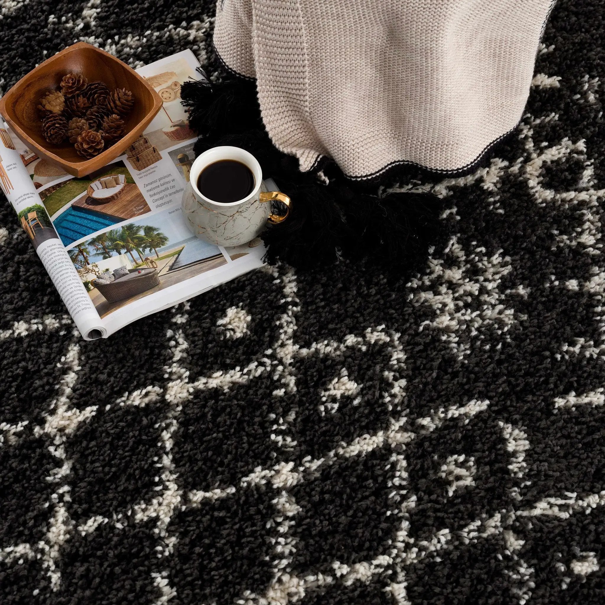 Thetford Black Berber Shag Rug - Clearance by Boutique Rugs
