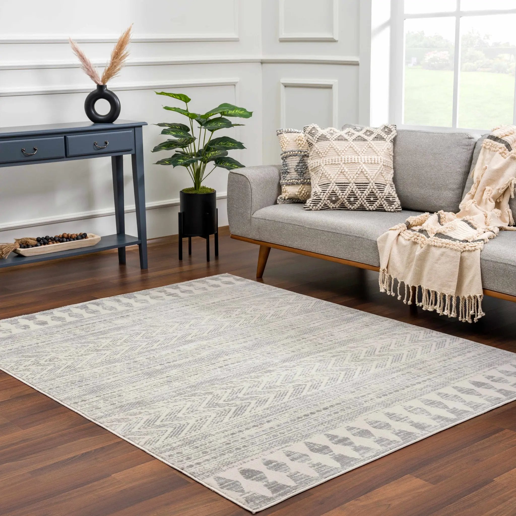Chinnor Area Rug - Clearance by Boutique Rugs