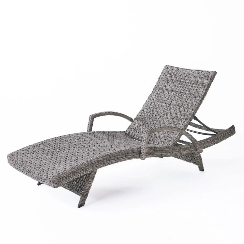 Crete Wicker Chaise Lounge by HouseOfZazla
