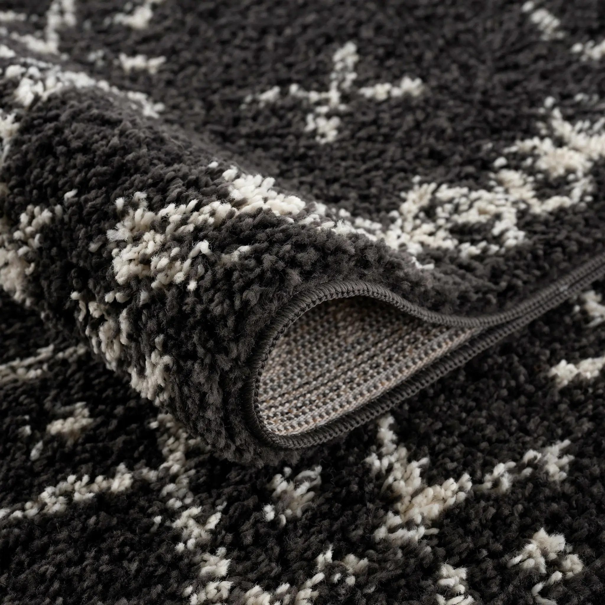 Thetford Black Berber Shag Rug - Clearance by Boutique Rugs