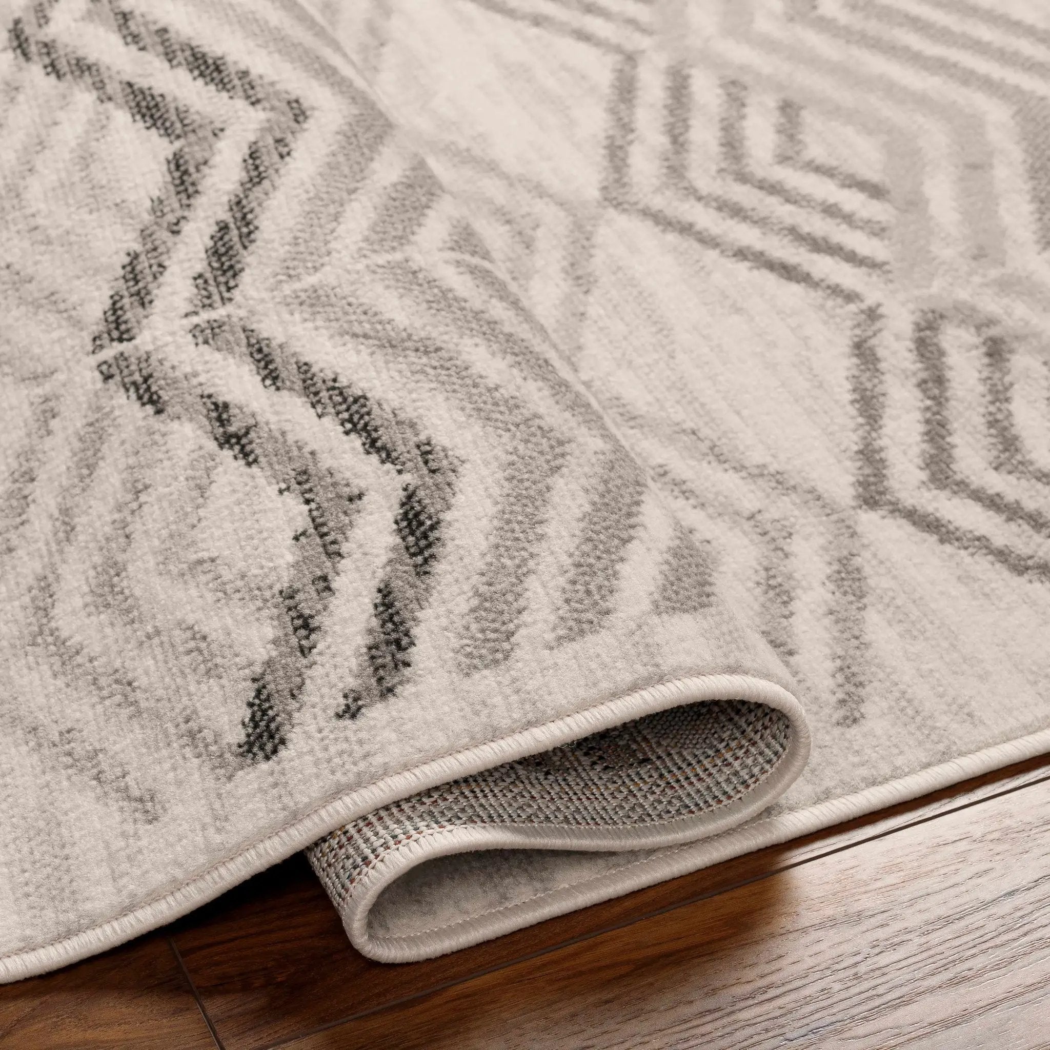 Saar Area Rug - Clearance by Boutique Rugs