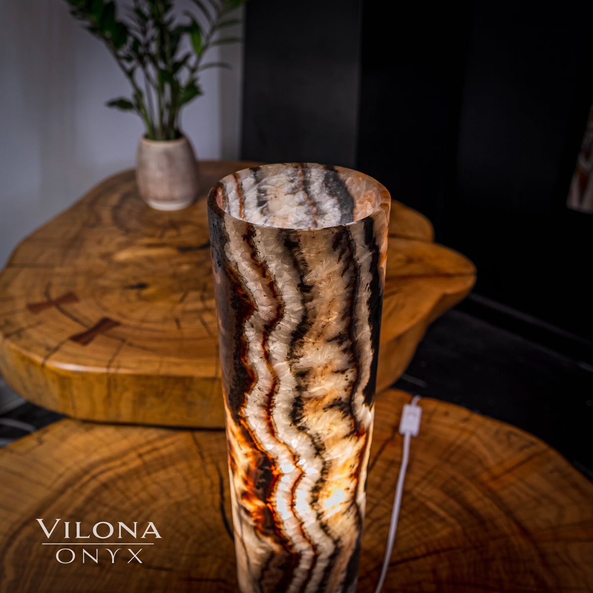 Sahara Onyx Lamp (Cylinder Table Lamp #24), photo 6 of 9