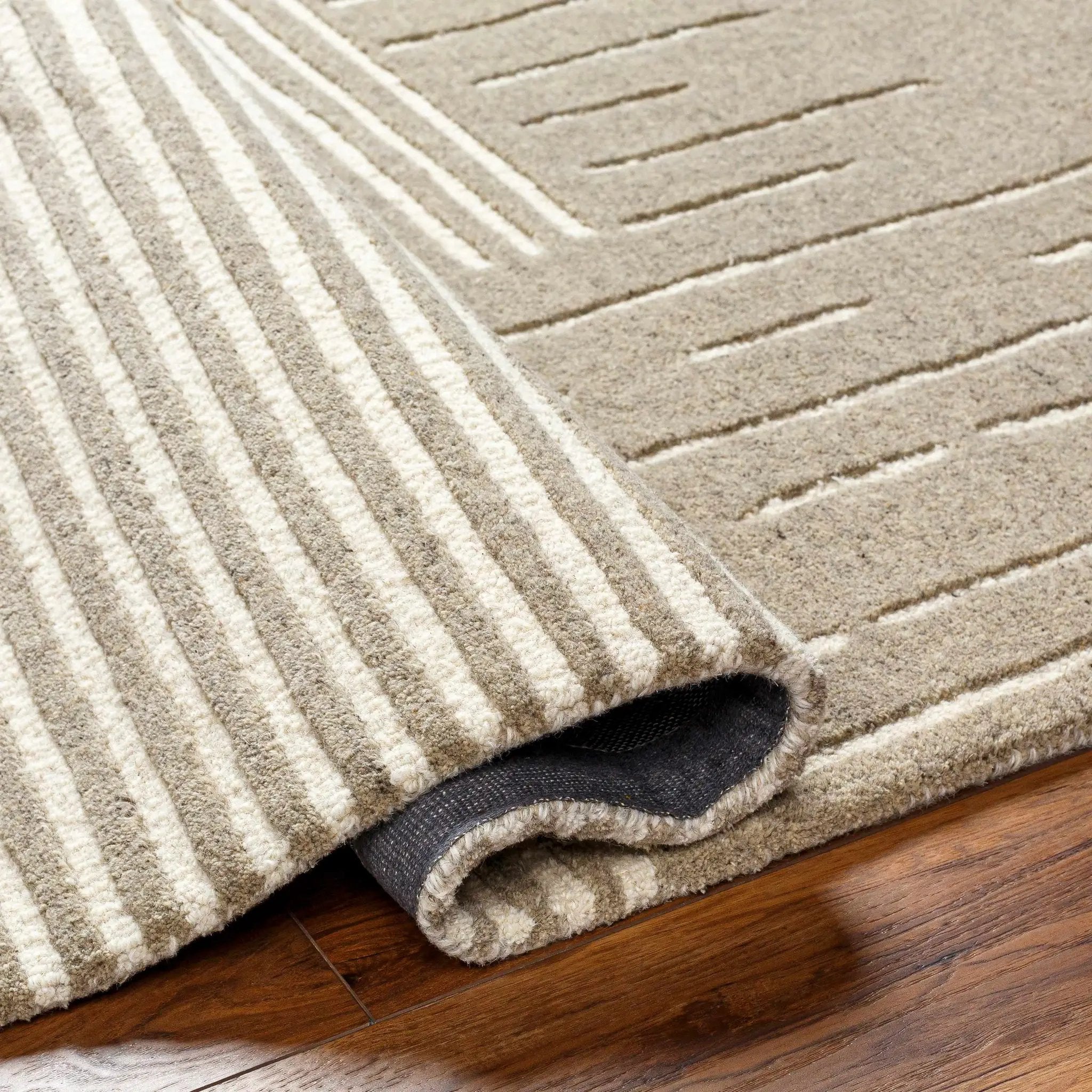 Akuji Area Rug - Clearance by Boutique Rugs