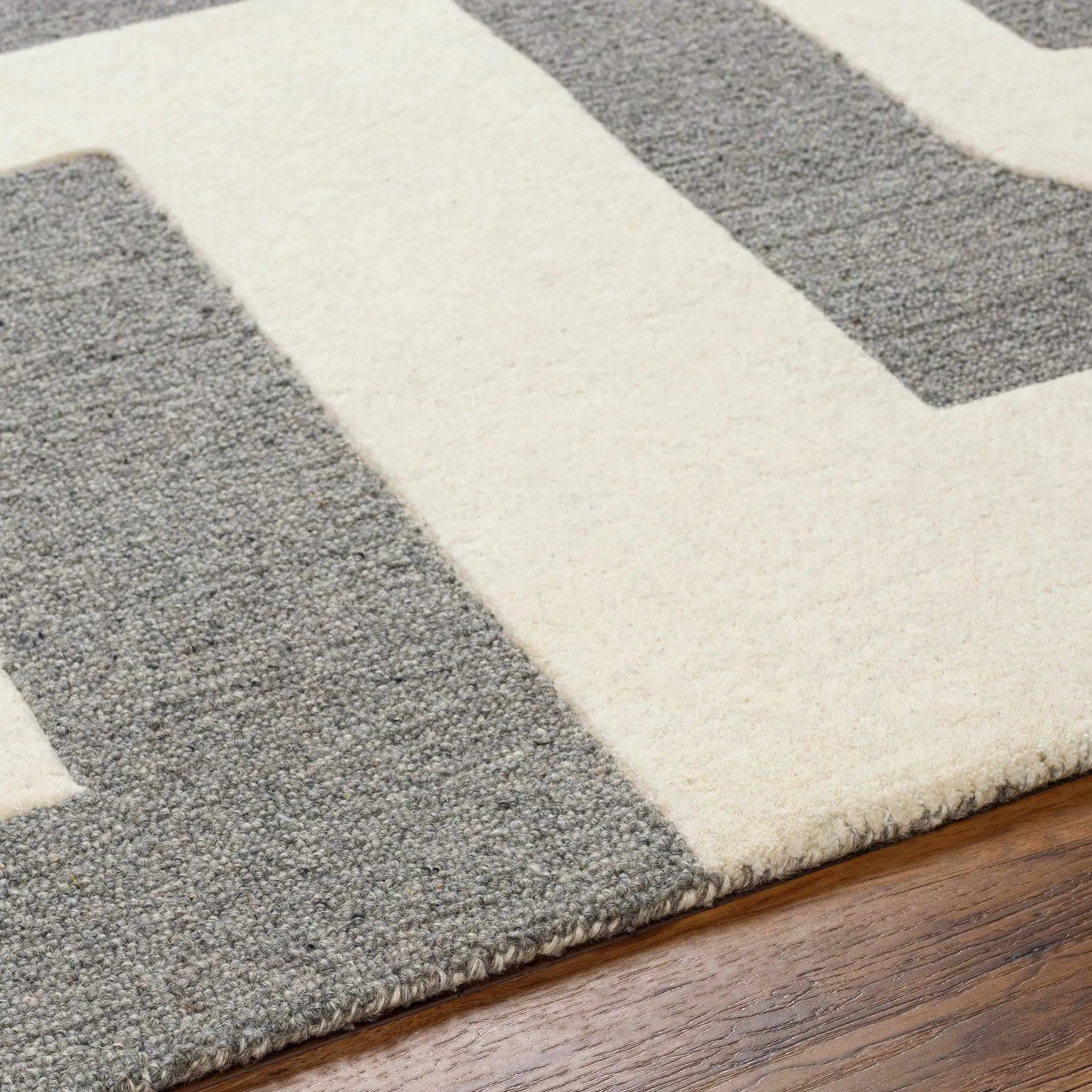Suni Area Rug - Clearance by Boutique Rugs