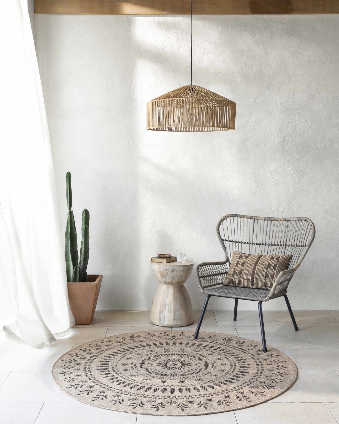 Beata Round Faux Jute Outdoor Rug - Clearance by Boutique Rugs