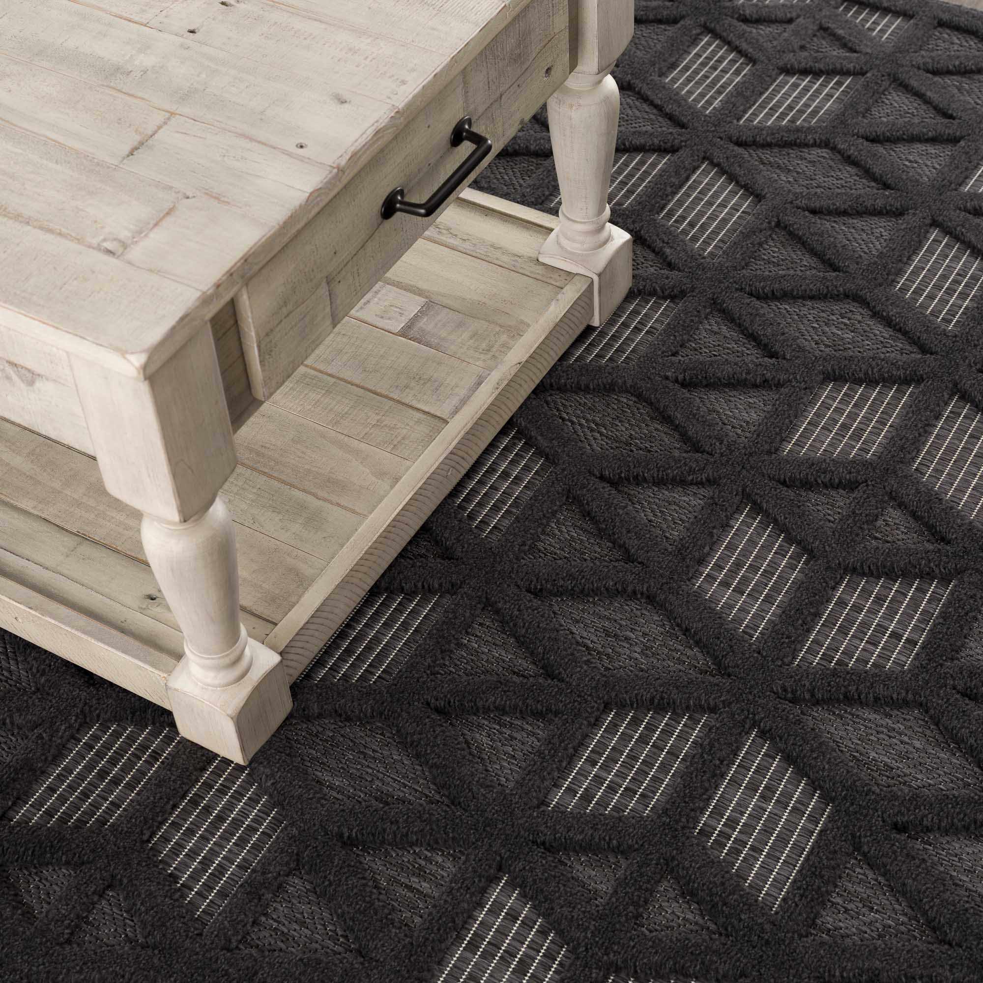 Nuri Black Outdoor Rug - Clearance by Boutique Rugs