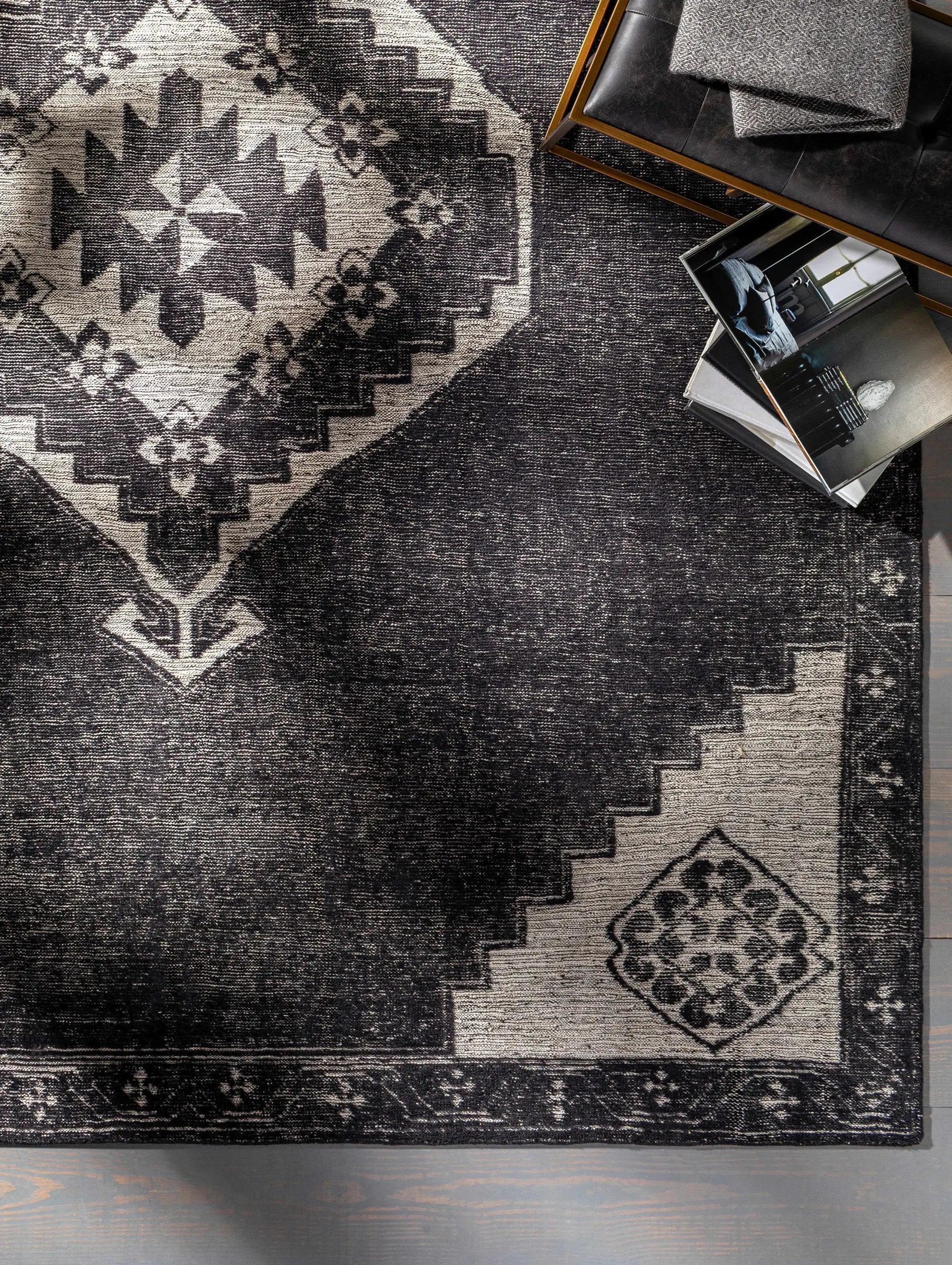 Siraway Handmade Wool Area Rug - Clearance by Boutique Rugs