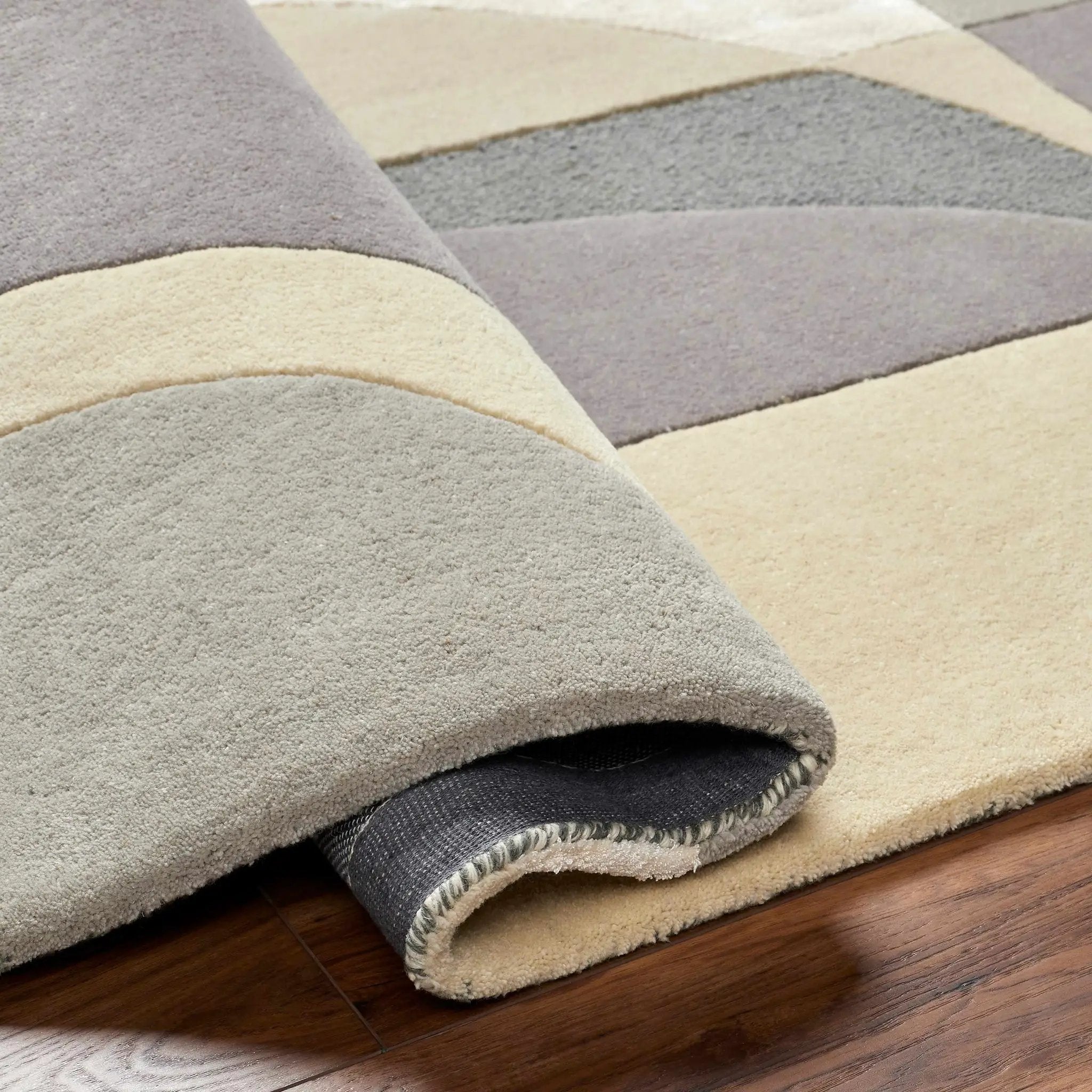 Duru Area Rug - Clearance by Boutique Rugs