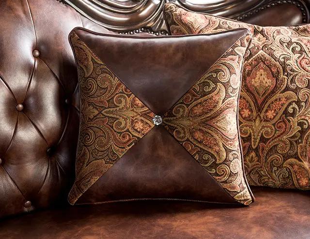 Palencia - Sofa by Unique Piece Furniture