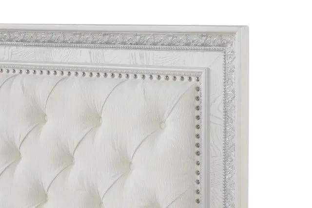 Stella Mia - 5 Pc Queen Uph Bedroom Set by Unique Piece Furniture