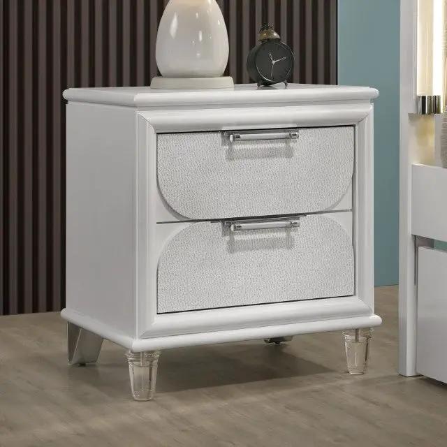 Lareina - 4 Pc Full Bedroom Set by Unique Piece Furniture